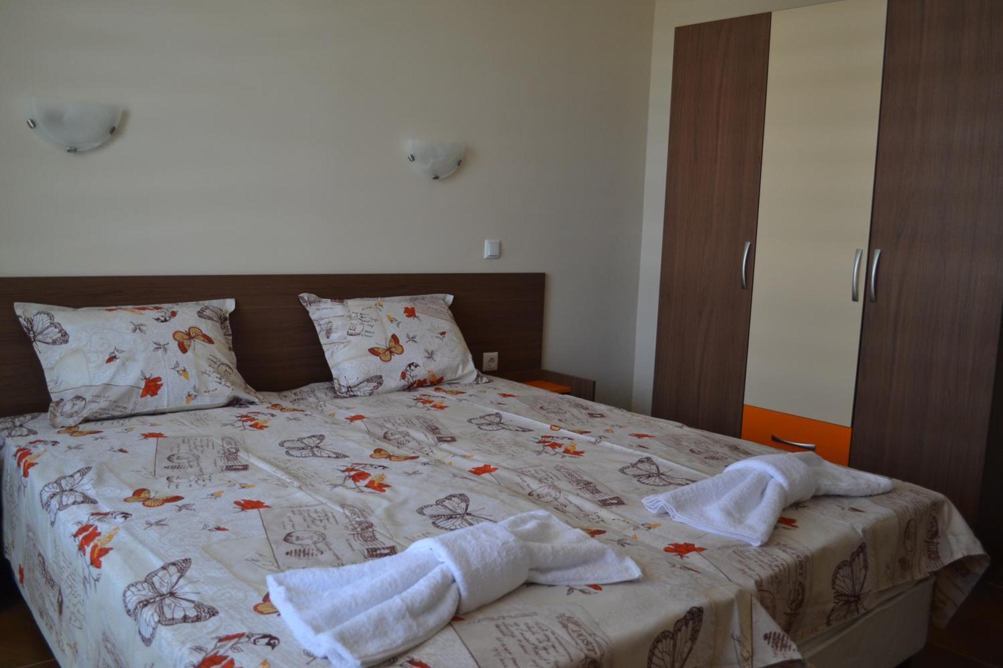Апартаменти Кастро/Castro Apartments 茨雷沃 外观 照片