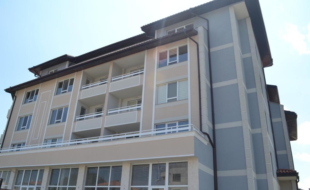 Апартаменти Кастро/Castro Apartments 茨雷沃 外观 照片